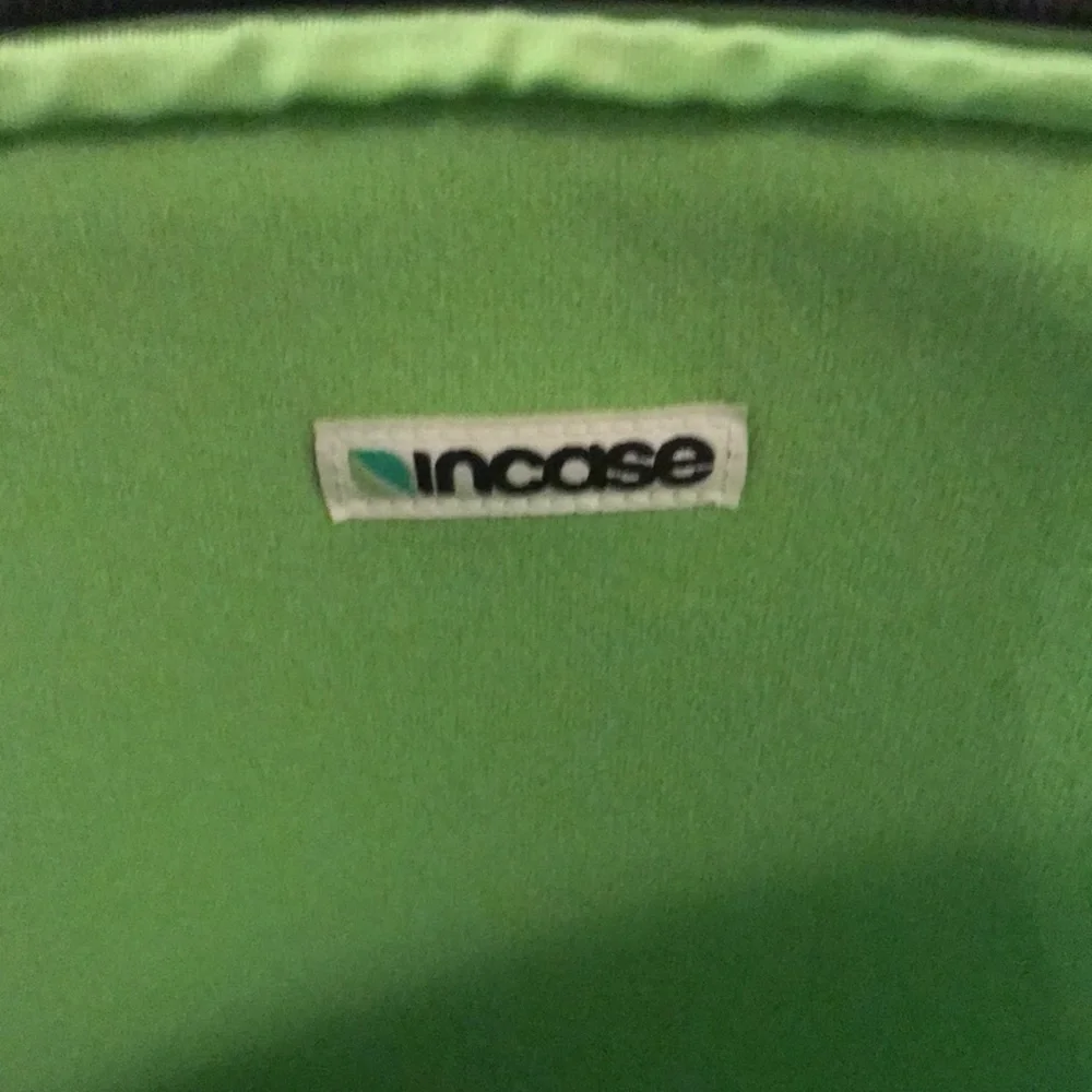 Incase laptop/tablet sleeve